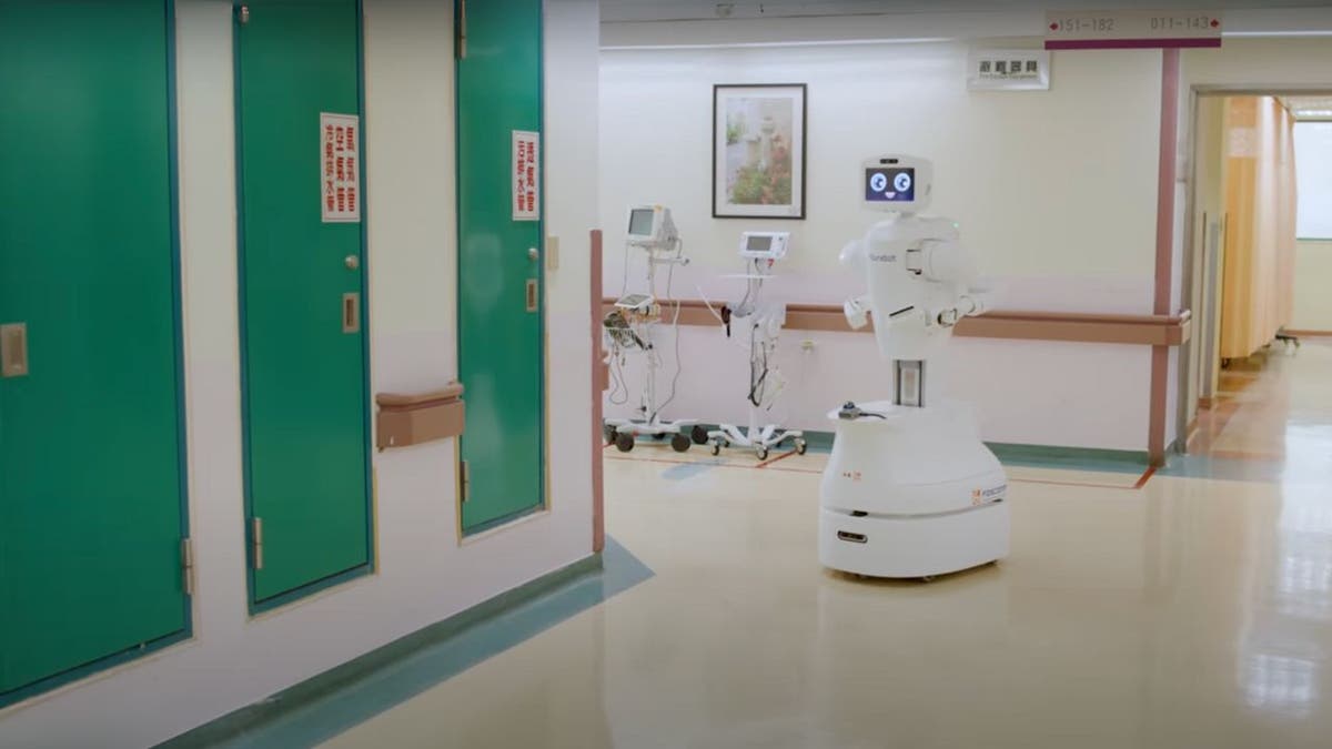 Robot Nurse 3